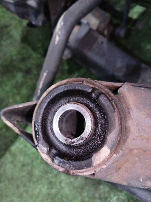 Балка поперечная Subaru Legacy BP5 EJ203 2007 (б/у) Балка поперечная Subaru Legacy BP5 EJ203 2007 (б/у)