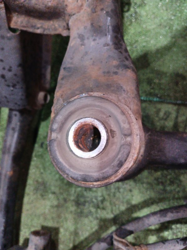 Балка поперечная Subaru Legacy BP5 EJ203 2007 (б/у) Балка поперечная Subaru Legacy BP5 EJ203 2007 (б/у)