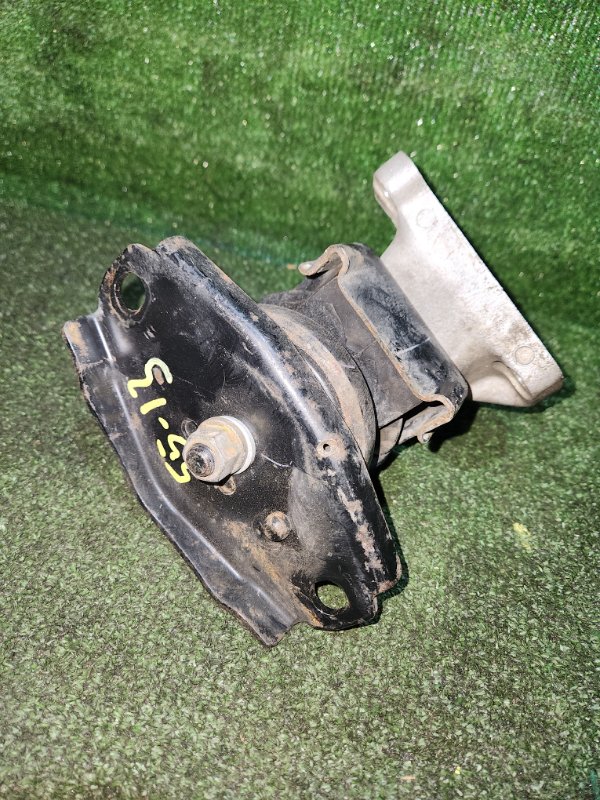 Подушка двигателя Toyota Crown GBS12 1G-FE левая (б/у) Подушка двигателя Toyota Crown GBS12 1G-FE левая (б/у)