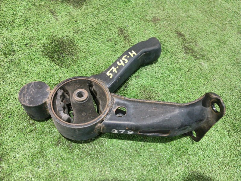 Подушка двигателя Mitsubishi Grandis NA4W 4G69 2004 задняя (б/у)