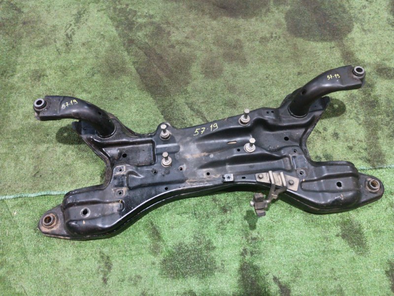 Балка моста Mitsubishi Grandis NA4W 4G69 2008 (б/у) Балка моста Mitsubishi Grandis NA4W 4G69 2008 (б/у)