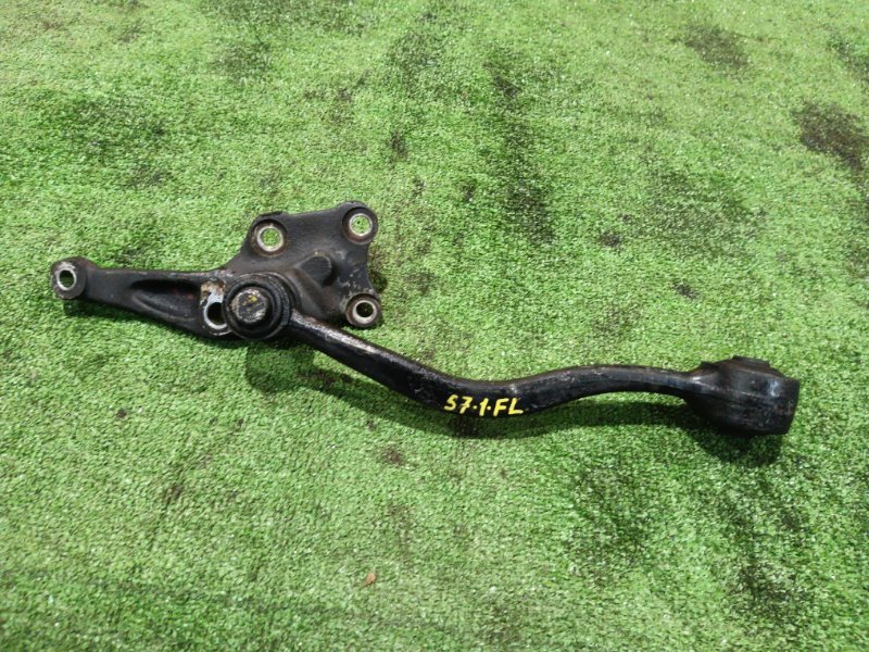 Рычаг подвески BMW 525i E34 M20B25 1989 передний левый (б/у) Рычаг подвески BMW 525i E34 M20B25 1989 передний левый (б/у)