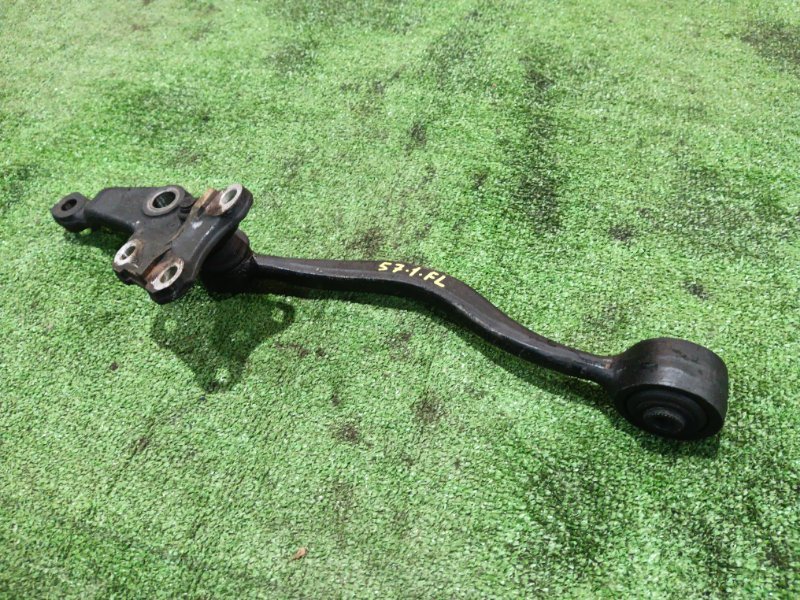 Рычаг подвески BMW 525i E34 M20B25 1989 передний левый (б/у) Рычаг подвески BMW 525i E34 M20B25 1989 передний левый (б/у)