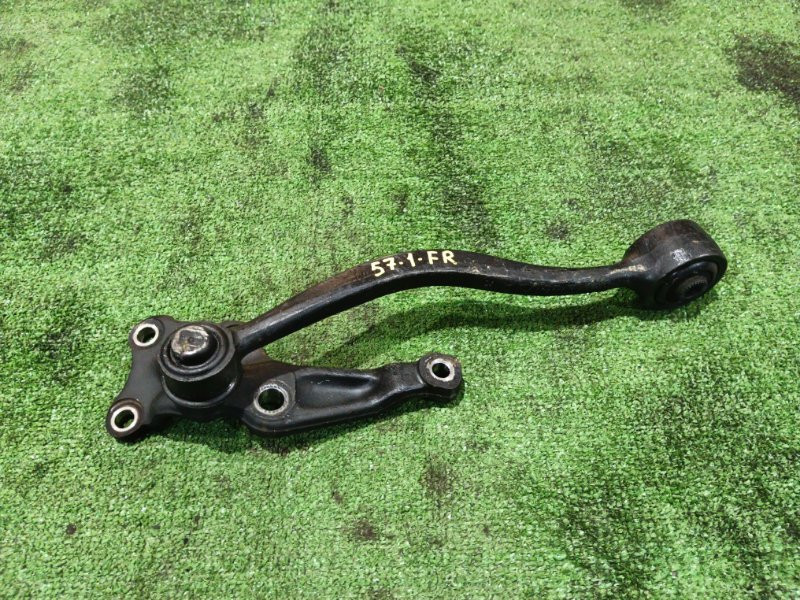 Рычаг подвески BMW 525i E34 M20B25 1989 передний правый (б/у) Рычаг подвески BMW 525i E34 M20B25 1989 передний правый (б/у)