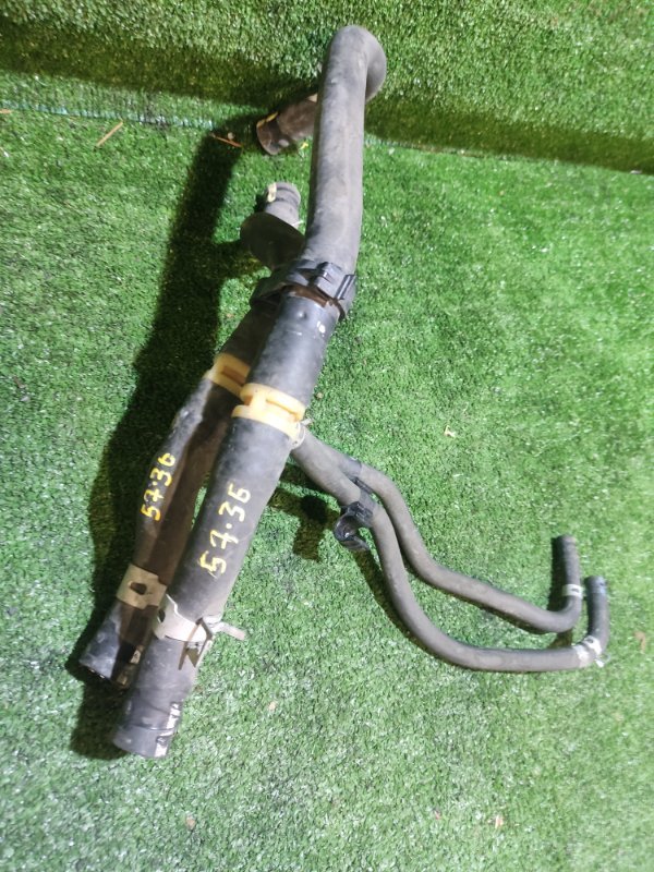 Патрубок Toyota Vitz SCP10 1SZ-FE 2004 (б/у) Патрубок Toyota Vitz SCP10 1SZ-FE 2004 (б/у)