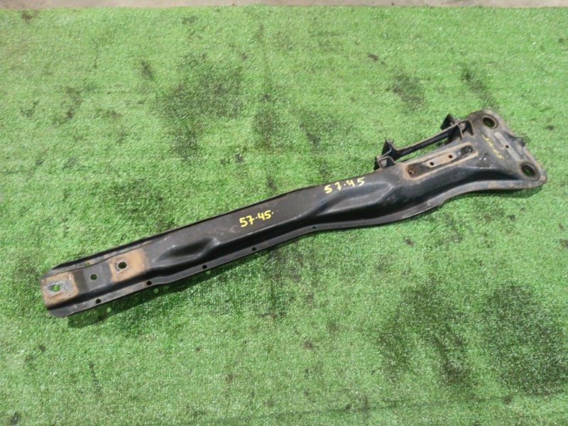 Балка продольная Mitsubishi Grandis NA4W 4G69 2004 передняя (б/у)