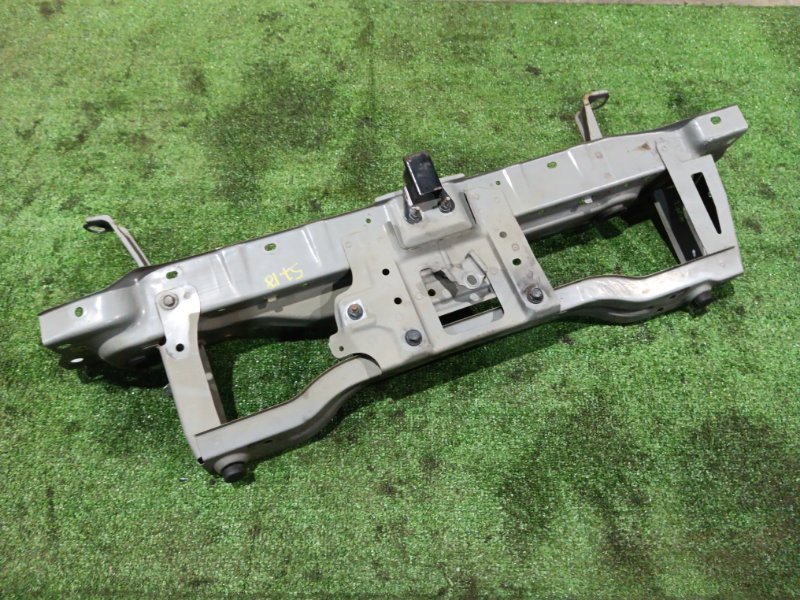 Рамка радиатора Nissan NV200 VM20 HR16DE 2013 (б/у)