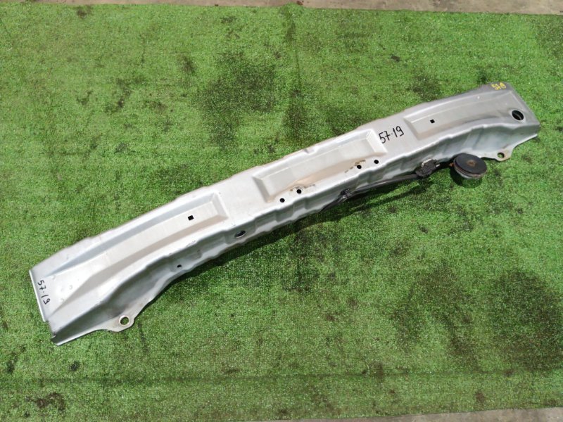 Усилитель бампера Mitsubishi Grandis NA4W 4G69 2008 (б/у)