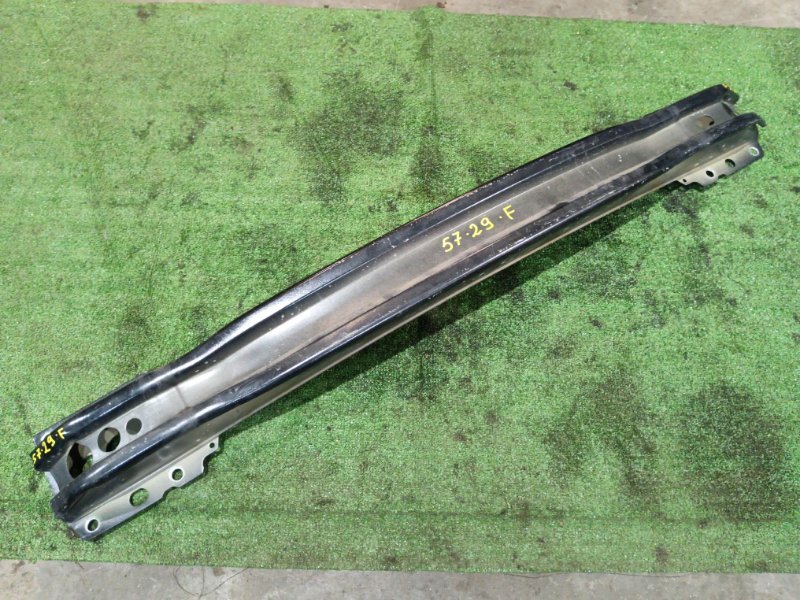 Усилитель бампера Volvo V70 B4204T 2016 передний (б/у)