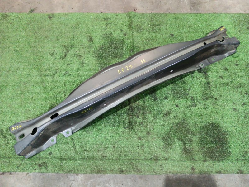 Усилитель бампера Volvo V70 B4204T 2016 задний (б/у)