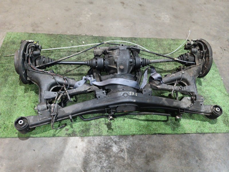 Балка поперечная BMW 525i E34 M20B25 1989 (б/у)