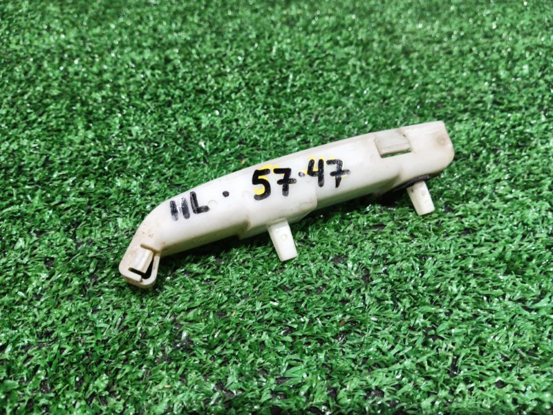 Клипса бампера Nissan March AK12 CR12DE 2008 задняя левая (б/у)