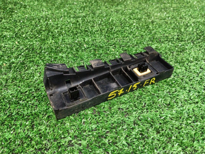 Клипса бампера Honda Stepwgn RK1 R20A задняя правая (б/у)