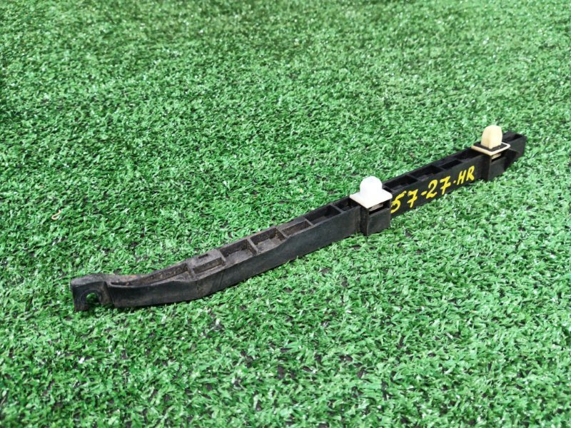 Клипса бампера Honda Fit GD1 L13A задняя правая (б/у)