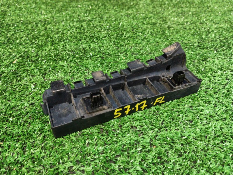 Клипса бампера Honda Stepwgn RK1 R20A задняя левая (б/у)