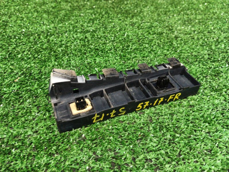 Клипса бампера Honda Stepwgn RK1 R20A задняя правая (б/у)