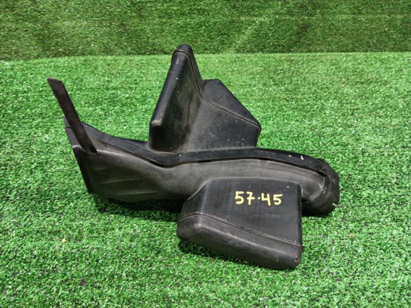 Воздухозаборник Mitsubishi Grandis NA4W 4G69 2004 (б/у)