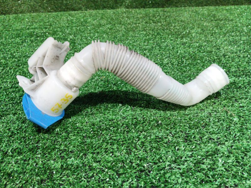 Заливная горловина бачка омывателя Audi A3 CXS 2013 (б/у)