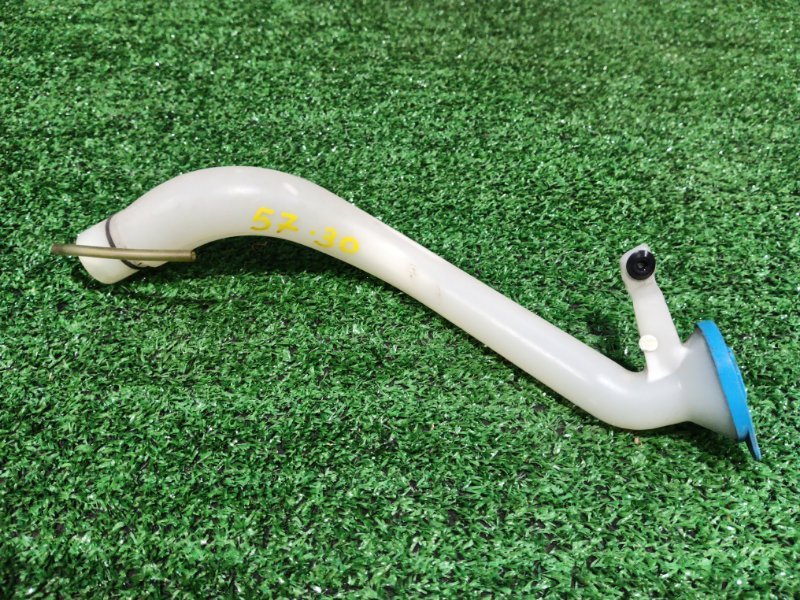 Заливная горловина бачка омывателя Nissan Tiida NC11 HR15DE 2007 (б/у)