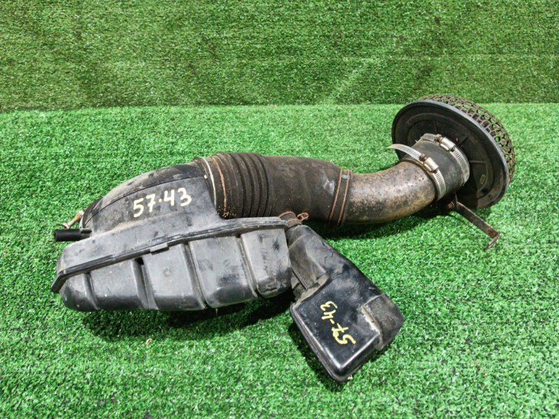 Патрубок воздушного фильтра Toyota MARK II JZX90 1JZ-GE 1994 (б/у)