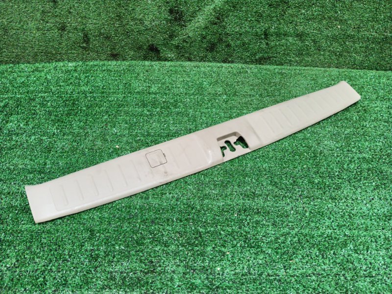 Накладка багажника Honda Stepwgn RF3 K20A (б/у)