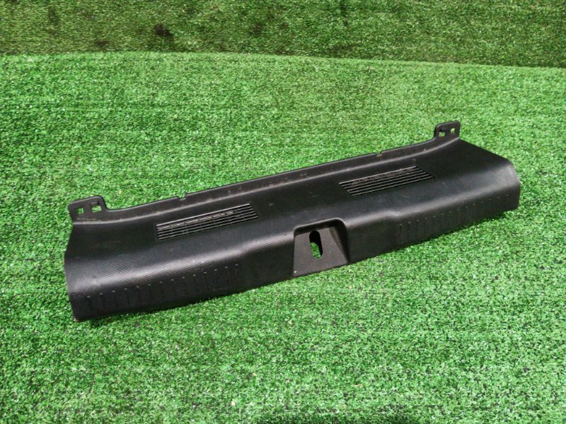 Накладка багажника Honda Fit GD1 L13A (б/у)