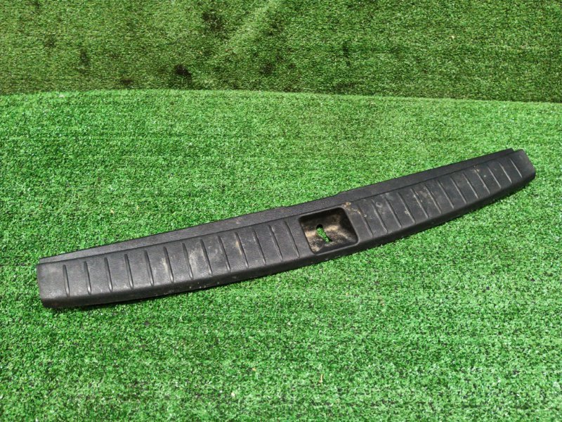 Накладка багажника Subaru Legacy BP5 EJ203 2007 (б/у)