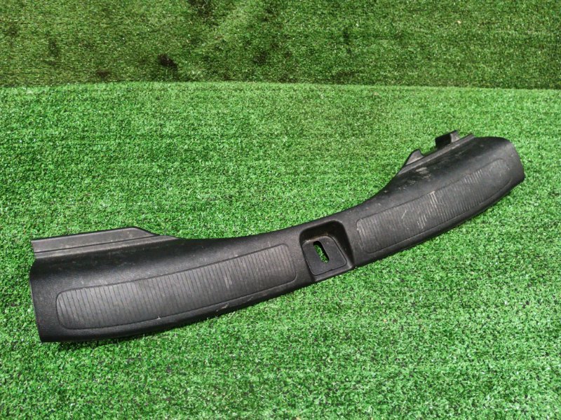 Накладка багажника Honda Edix BE3 K20A 2008 (б/у)