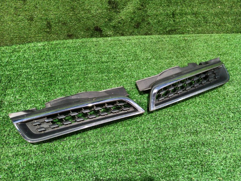 Решетка радиатора Nissan March AK12 CR12DE 2008 (б/у)