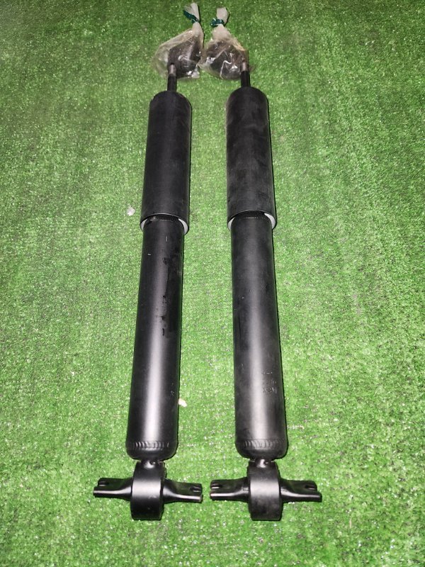 Амортизатор TOYOTA Lite Ace Noah CR50G задний (б/у)