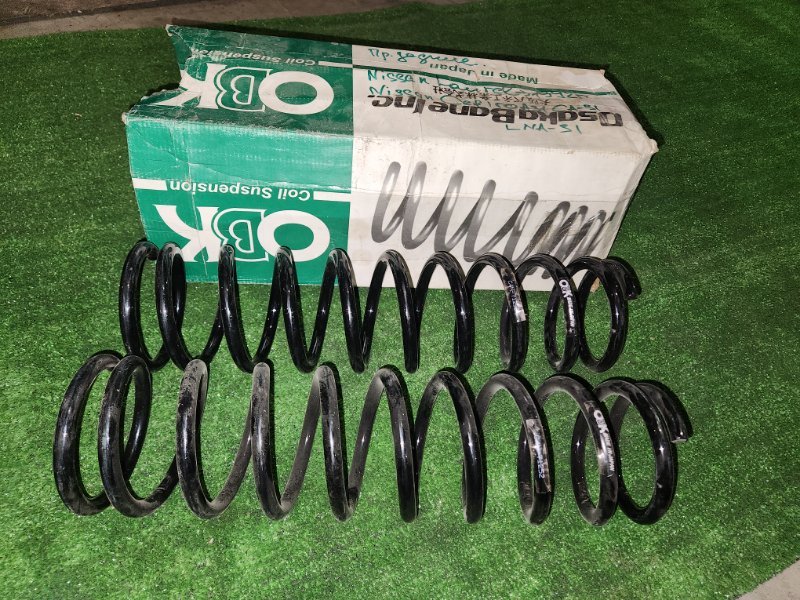 Пружина подвески NISSAN CEFIRO A32 задняя (б/у)