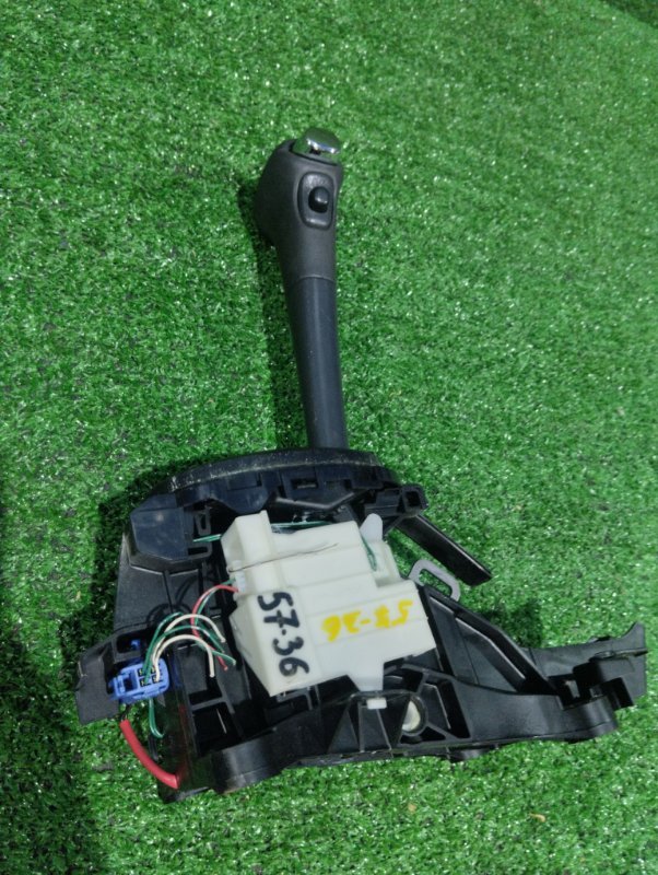 Рычаг переключения КПП Toyota Vitz SCP10 1SZ-FE 2004 (б/у)