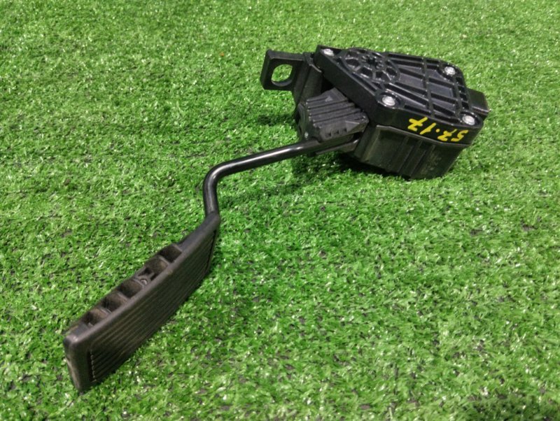 Педаль Honda Stepwgn RK1 R20A (б/у)