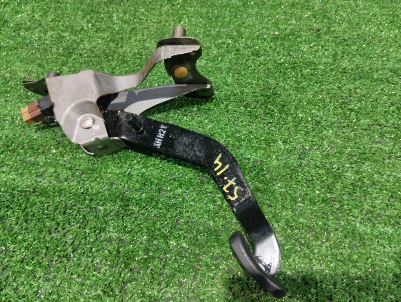 Педаль Nissan March AK12 CR12DE 2006 (б/у)