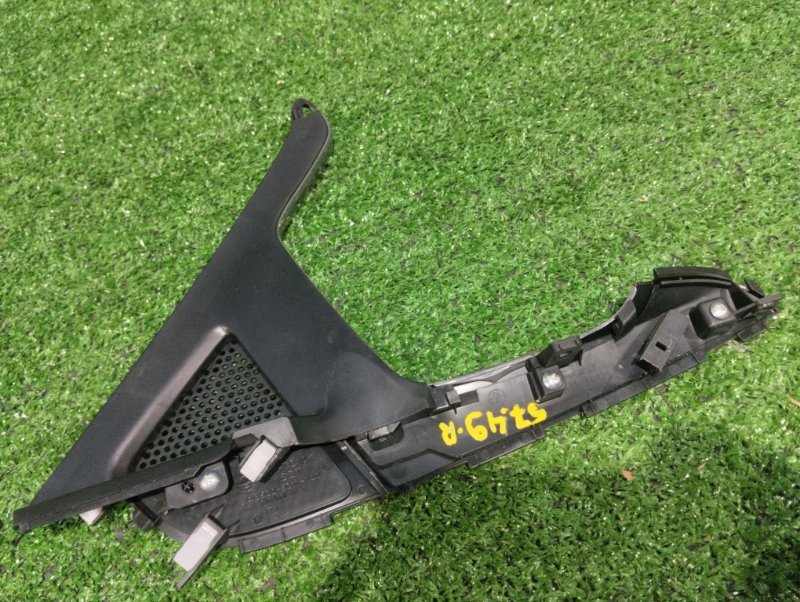 Накладка пластиковая в салон Honda CR-Z ZF1 LEA правая (б/у)