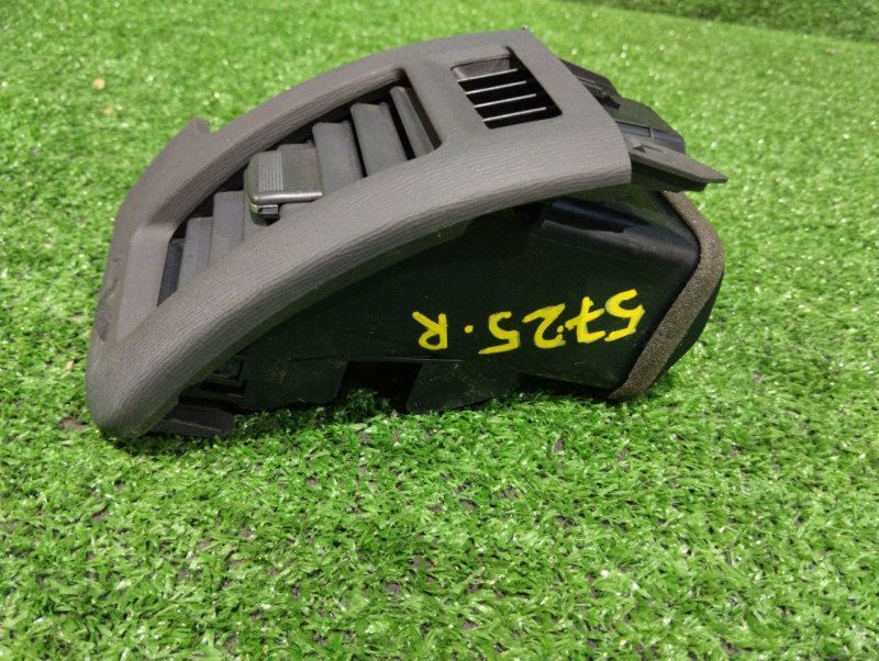 Дефлектор воздушный Toyota Voxy ZRR75 3ZR-FAE 2008 правый (б/у)