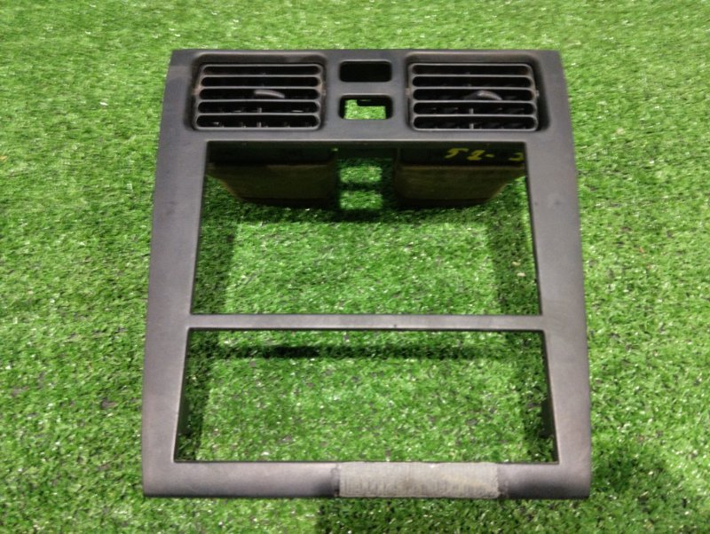 Рамка магнитофона Toyota Caldina ST215 3S-FE (б/у)