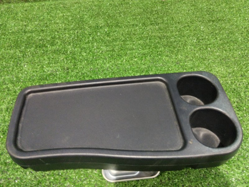 Подлокотник Mitsubishi Grandis NA4W 4G69 2008 (б/у)