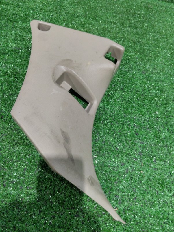 Накладка пластиковая в салон Honda Stepwgn RF3 K20A правая (б/у)