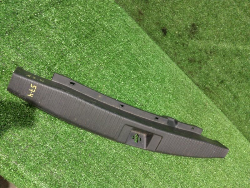 Накладка багажника Honda Vezel RU3 LEB (б/у)