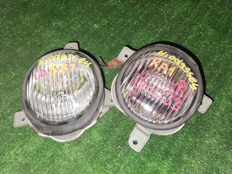 Фара противотуманная Honda Odyssey RA1 (б/у)