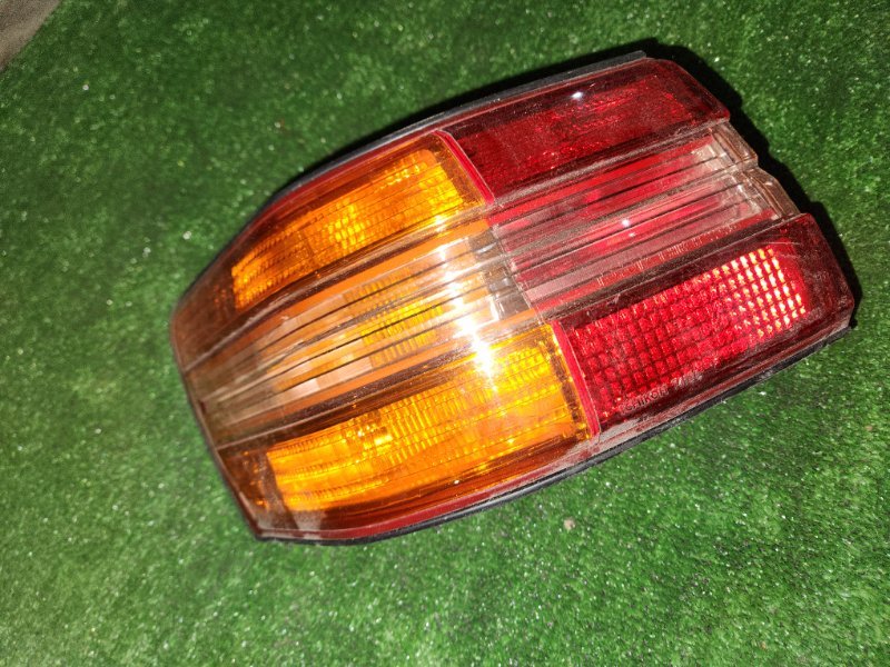 Фонарь стоп-сигнала Toyota Mark II GX100 задний правый (б/у)