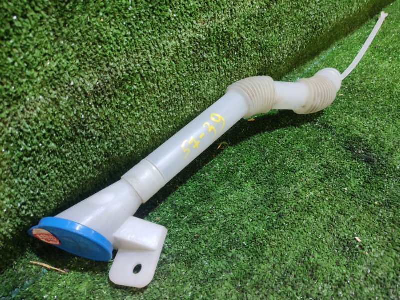 Заливная горловина бачка омывателя Honda Edix BE3 K20A 2008 (б/у)