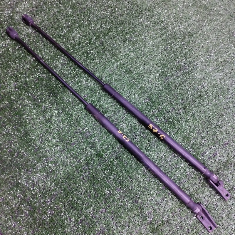 Амортизатор багажника Mitsubishi Colt Z21A 4A90 2010 (б/у)