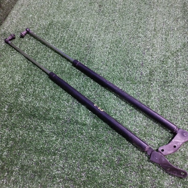 Амортизатор багажника Toyota Lite Ace Noah KR42V 7K-E 2000 (б/у)