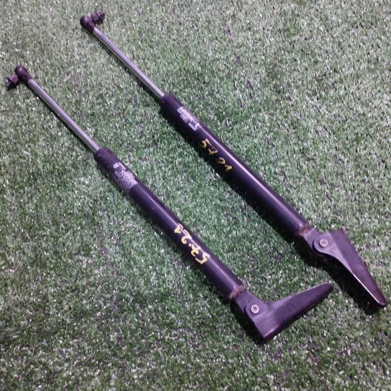 Амортизатор багажника Toyota BB QNC25 K3-VE 2008 (б/у)