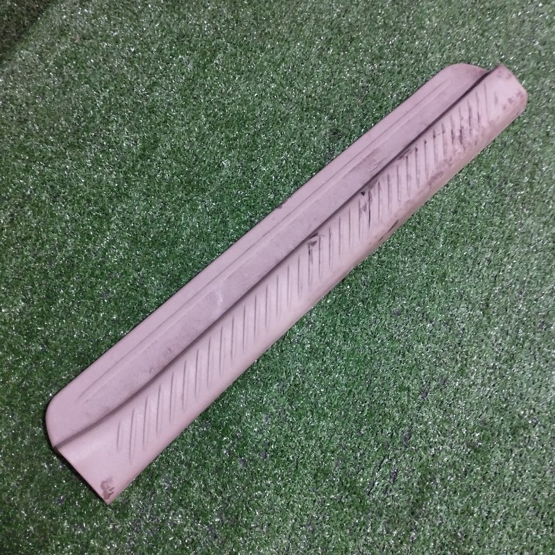 Накладка порога Mazda MPV LW3W L3-DE 2004 передняя левая (б/у)