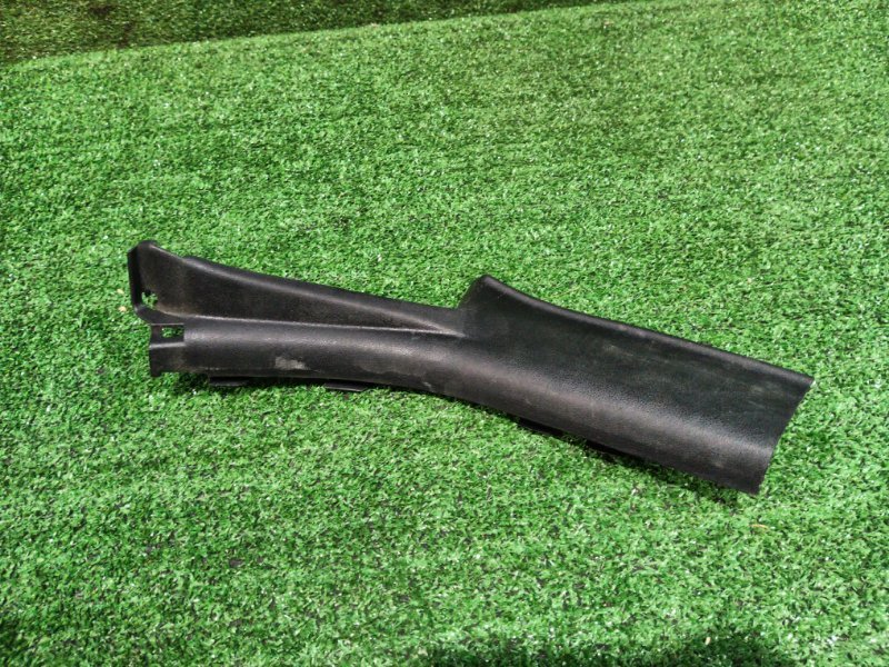 Накладка пластиковая в салон Honda Fit GE6 L13A задняя правая (б/у)