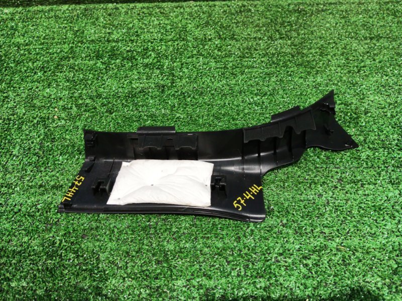 Накладка пластиковая в салон Honda Vezel RU3 LEB задняя левая (б/у)