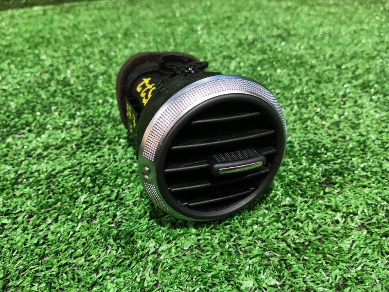 Дефлектор воздушный Audi A3 8PA CAXC 2003 (б/у)